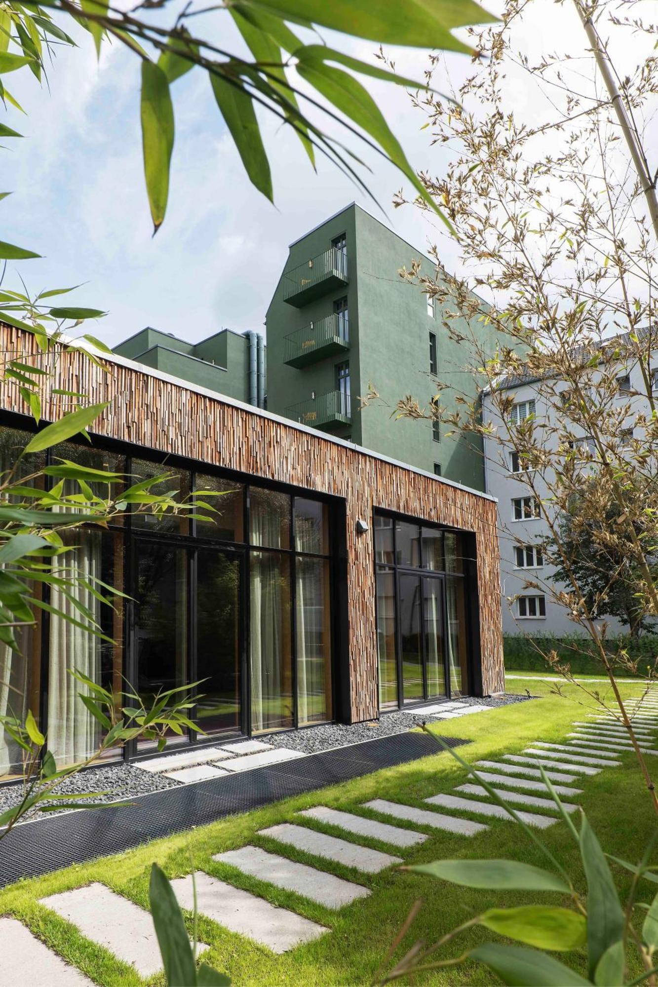 Отель Sly Берлин Экстерьер фото The Green Campus